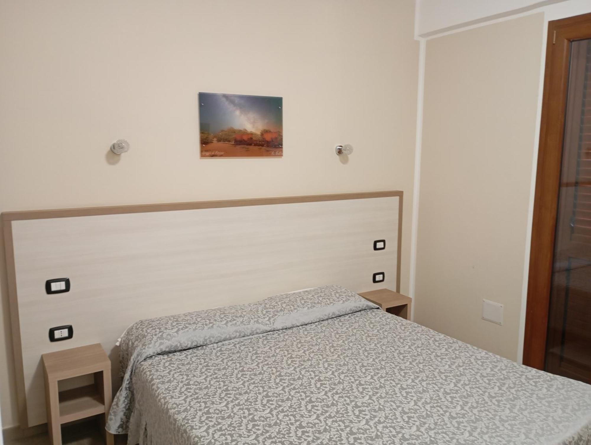 Hotel Meridiana Арбус Екстер'єр фото