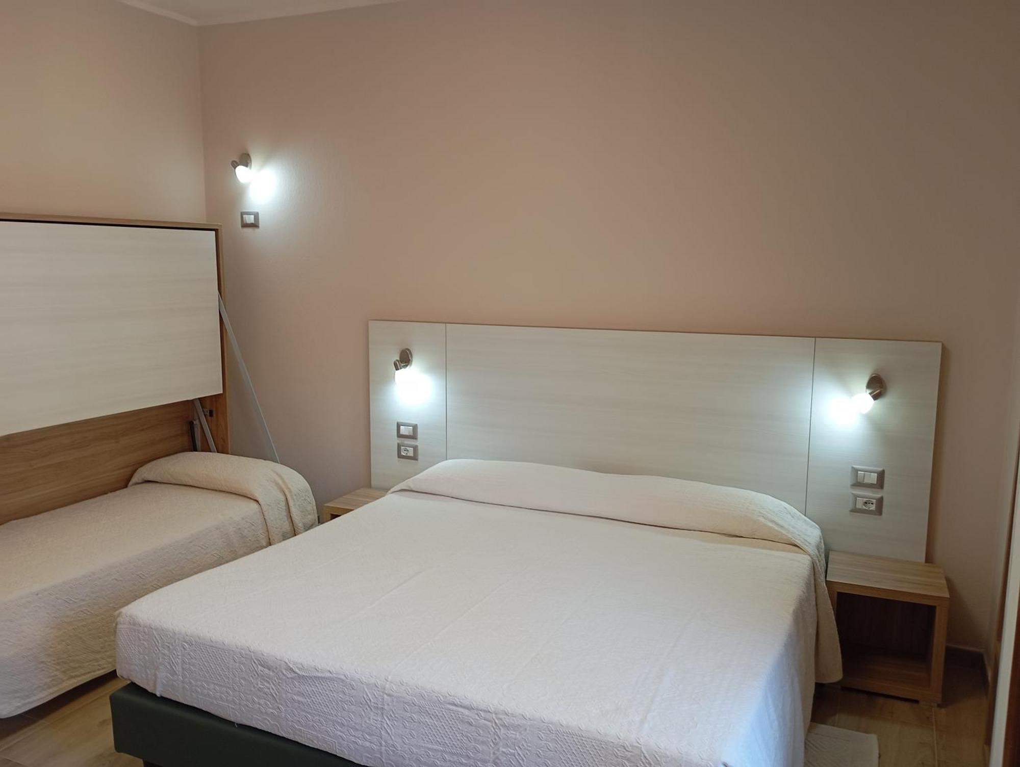 Hotel Meridiana Арбус Екстер'єр фото