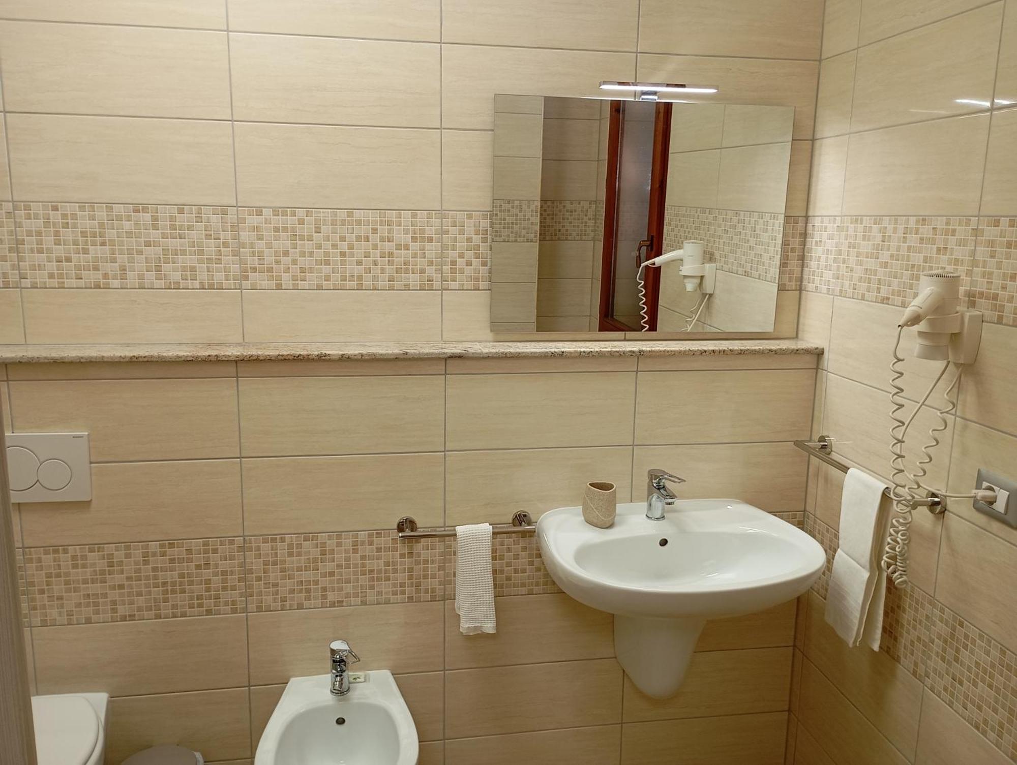 Hotel Meridiana Арбус Екстер'єр фото