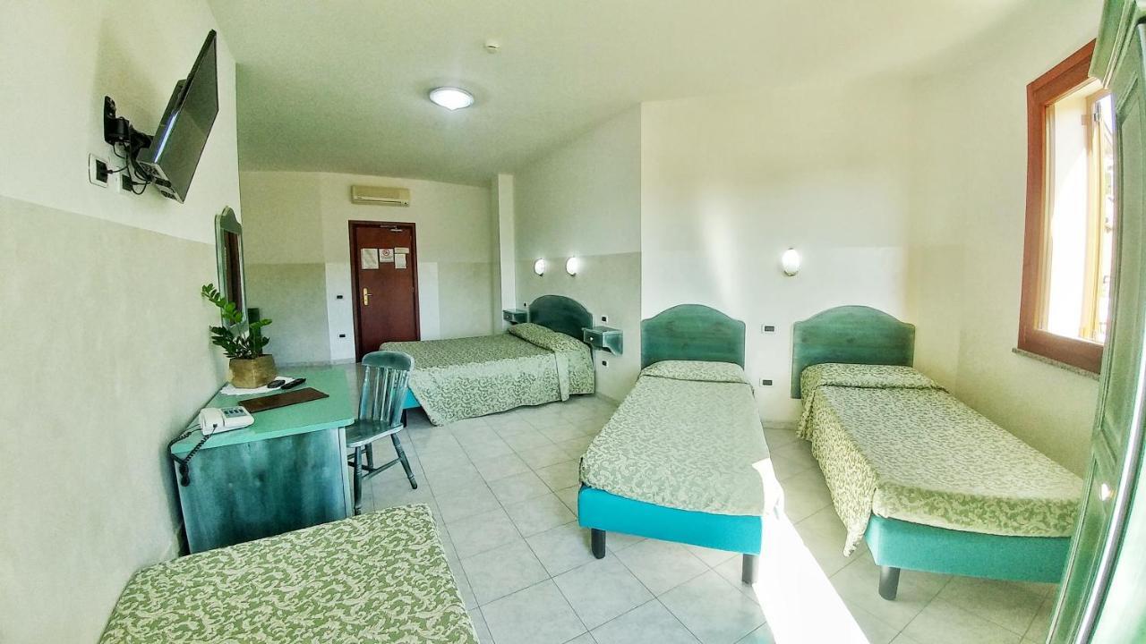Hotel Meridiana Арбус Екстер'єр фото